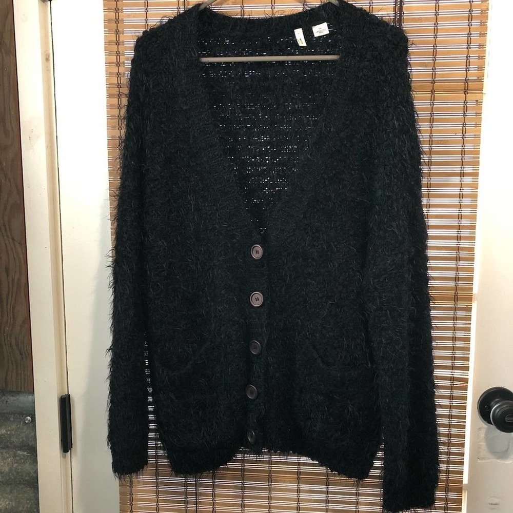 Black Moth eyelash v-neck button cardigan